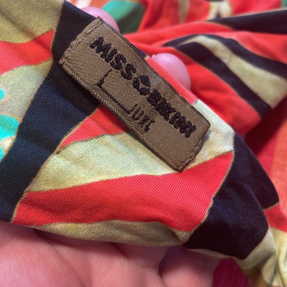 Miss Bikini - Picture 3 of 5